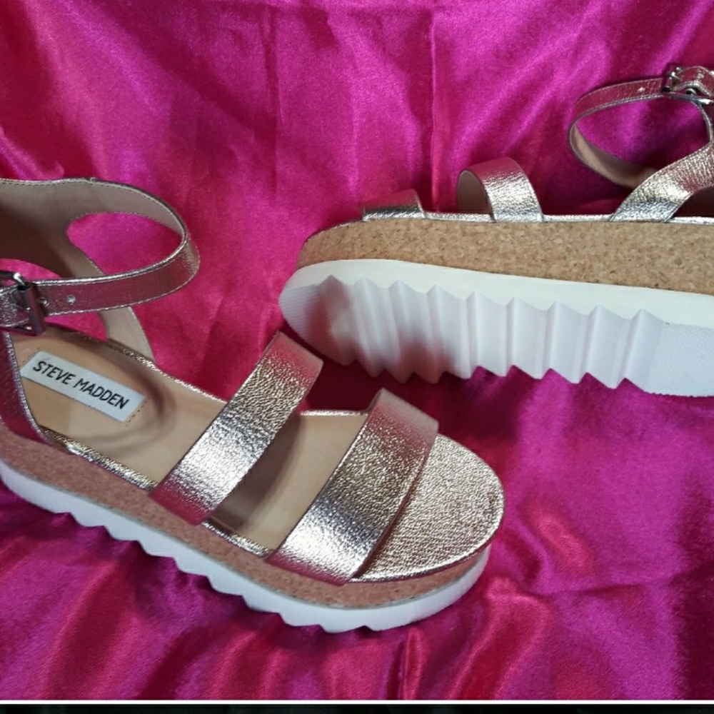 **SOLD** Rose Gold Steve Madden Strappy platform - Picture 2 of 7